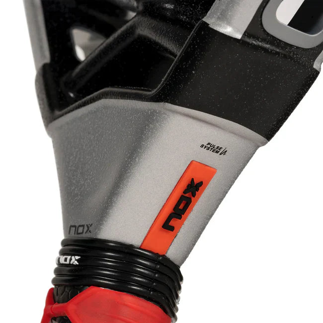 Pala Nox AT10 Genius 18k By Agustín Tapia 2024