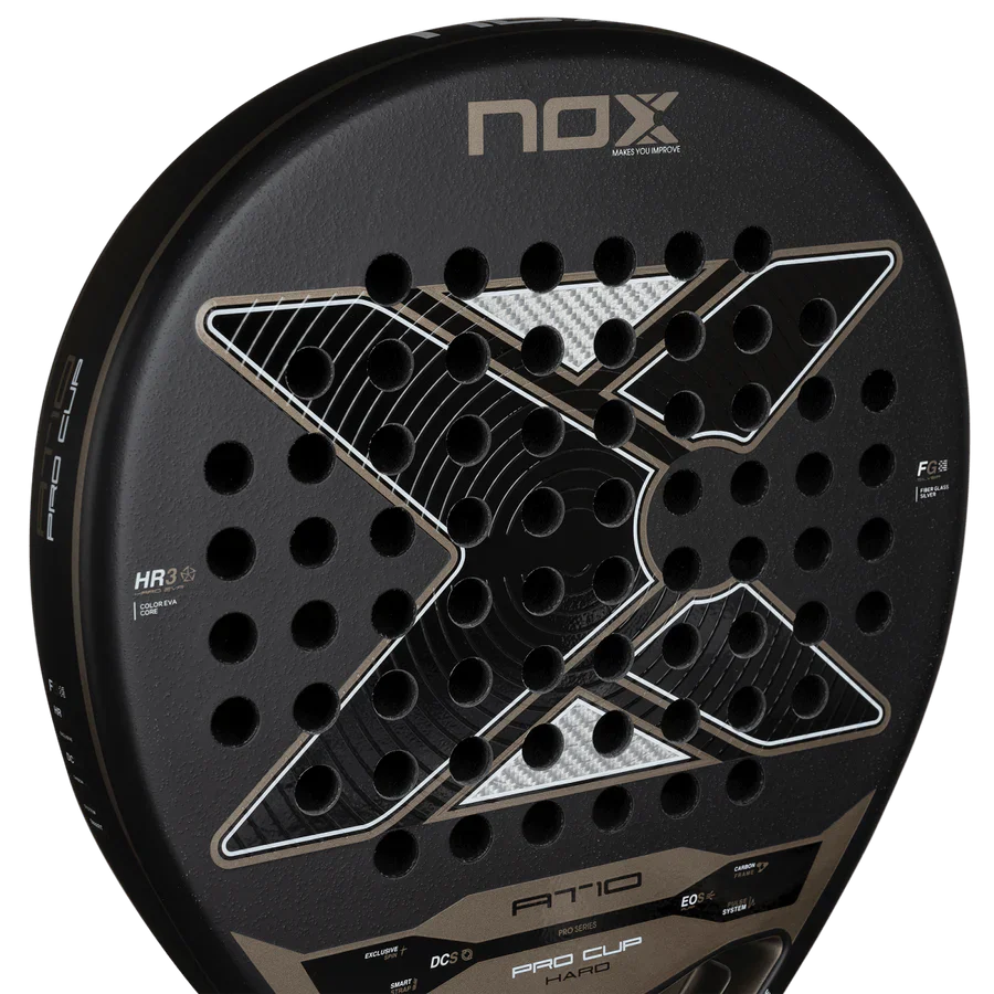 Pala Nox AT10 Pro Cup Hard 2026 by Agustín Tapia