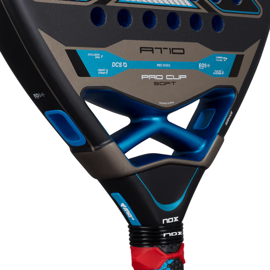 Pala Nox AT10 Pro Cup Soft 2026 by Agustín Tapia